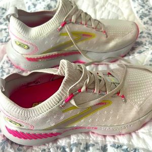 Brooks Glycerin Stealth Fit Size 7